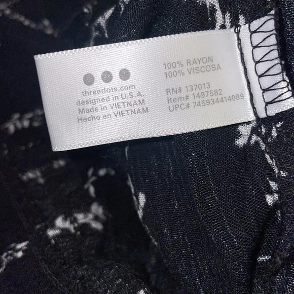 Three Dots Women’s Size Small Printed Pant (Black Floral) - Picture 7 of 9